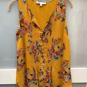 XS DR 2 Floral Sleeveless Yellow Gold Button-Front Top